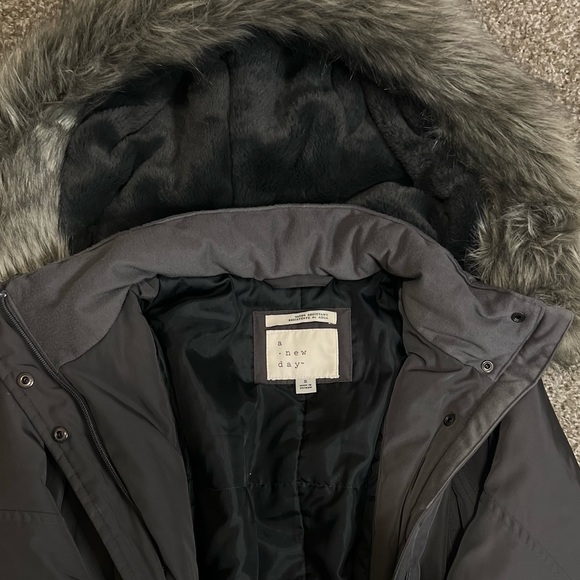 A New Day water resistant coat color grey size Small - Picture 3 of 5